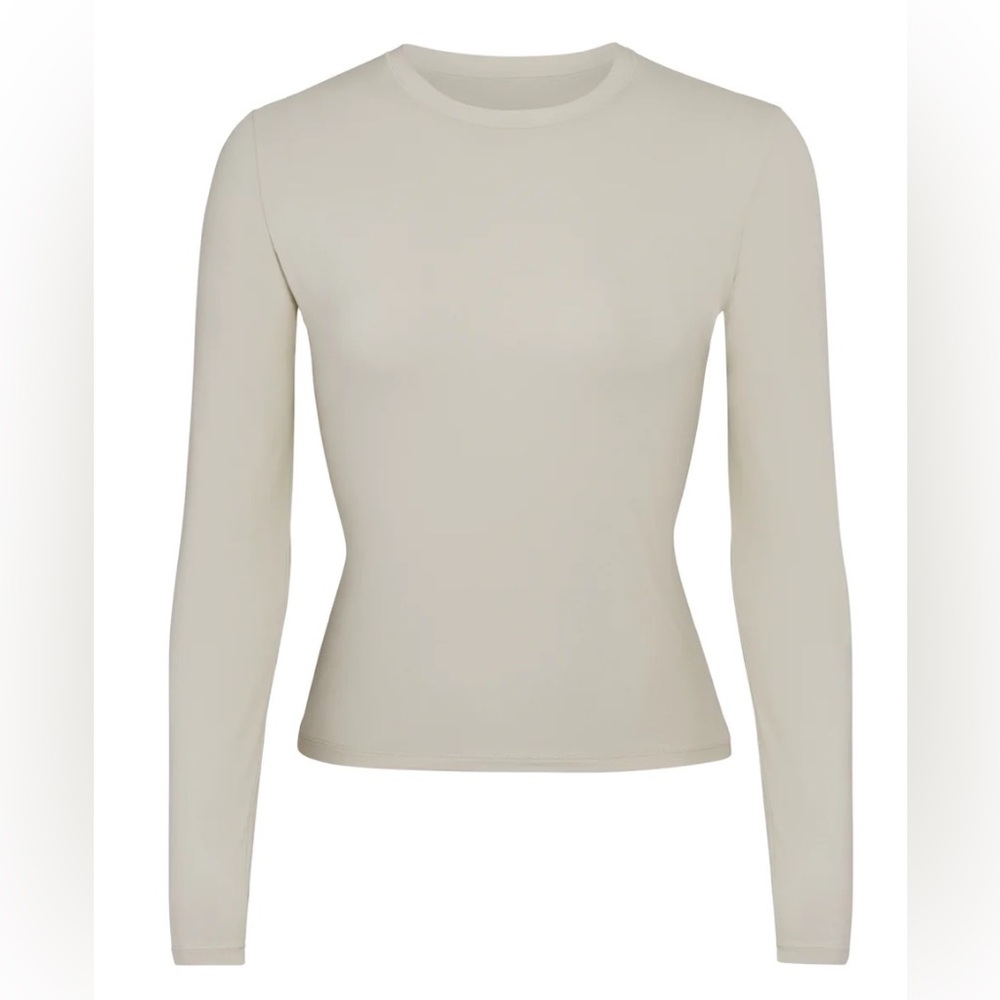 Skims Fits Everybody Long Sleeve T-shirt - talc (S)